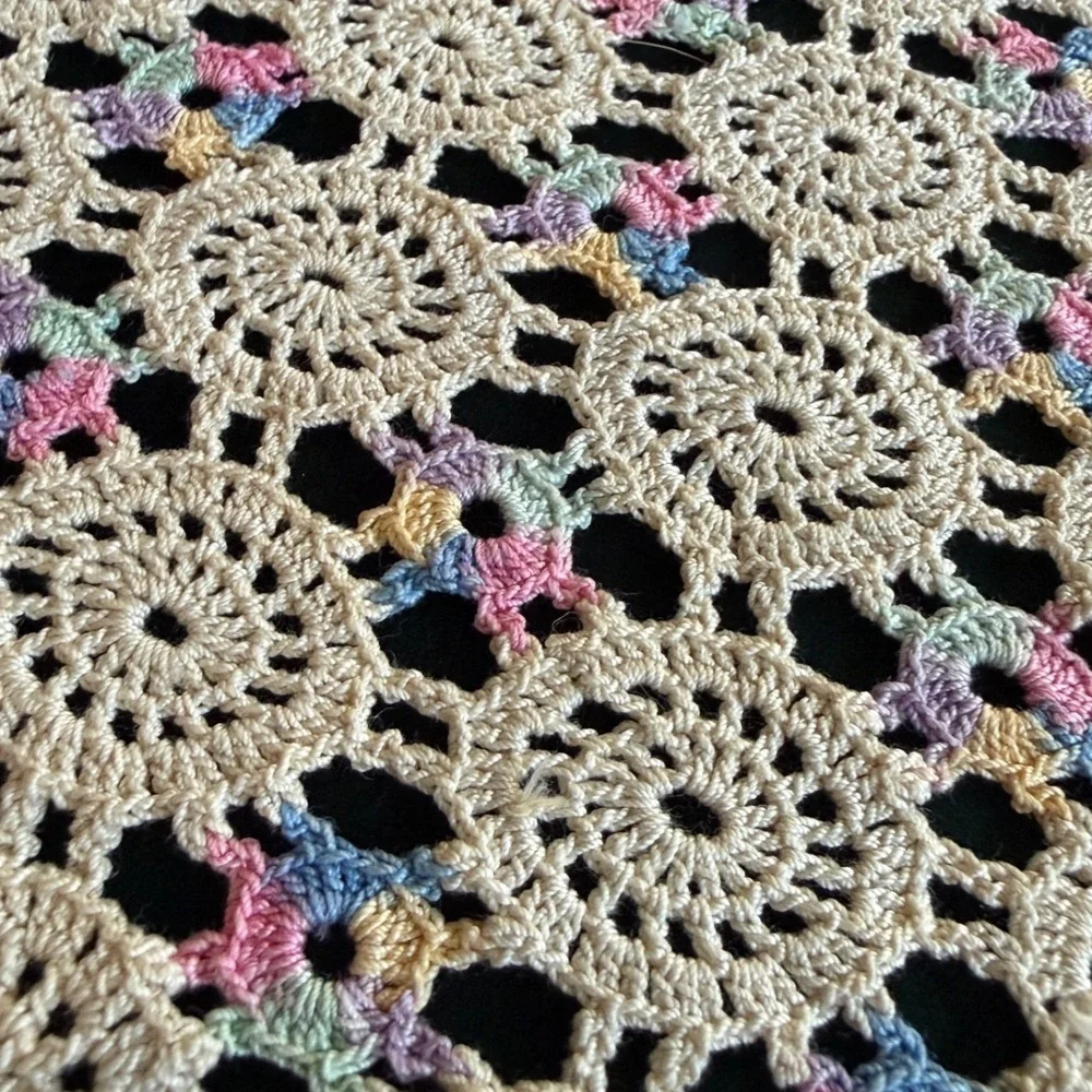 Vintage Handmade Crochet Doily Set Cream Pastel Floral Lace Table Linens 3pc